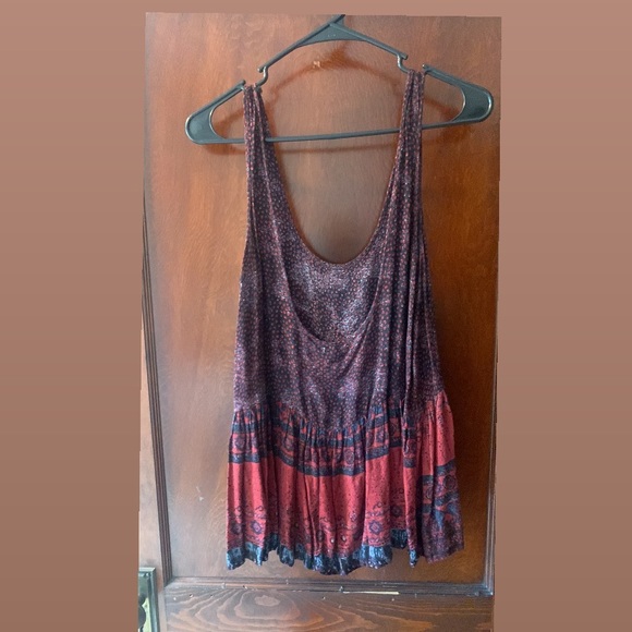 Urban Outfitters Tank Top Low Back Size Medium - Picture 3 of 4